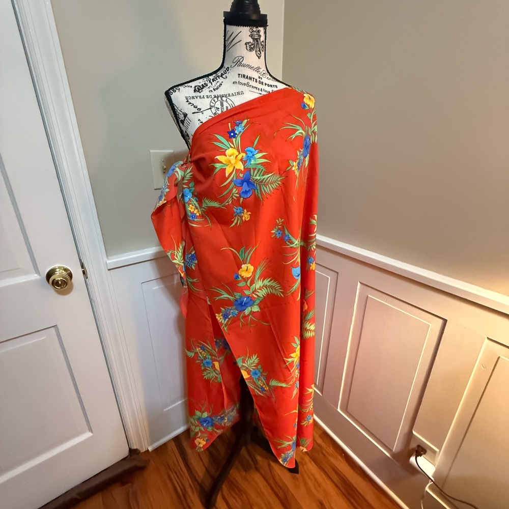 Sassy Sarong Hawaii Tropical Print